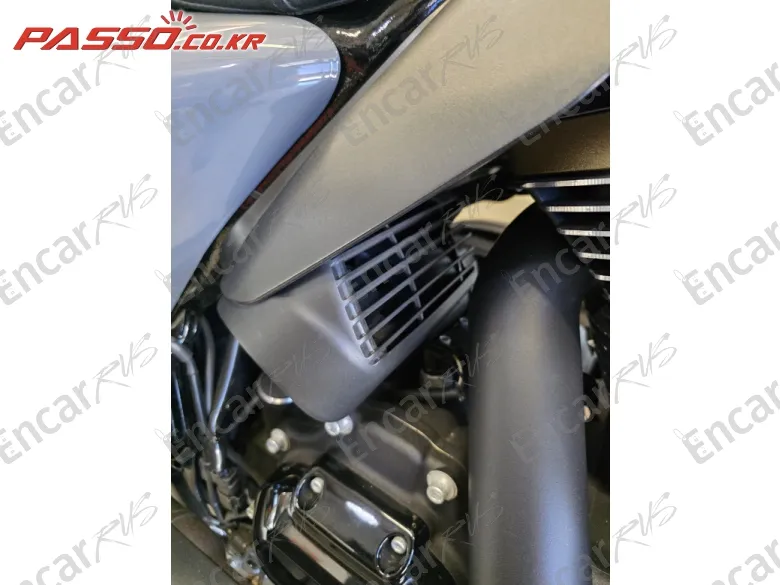 HARLEY-DAVIDSON ROAD GLIDE ST - фото 4