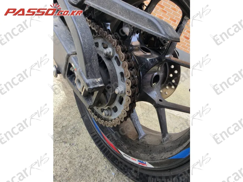 HONDA CBR 600 RR - фото 4