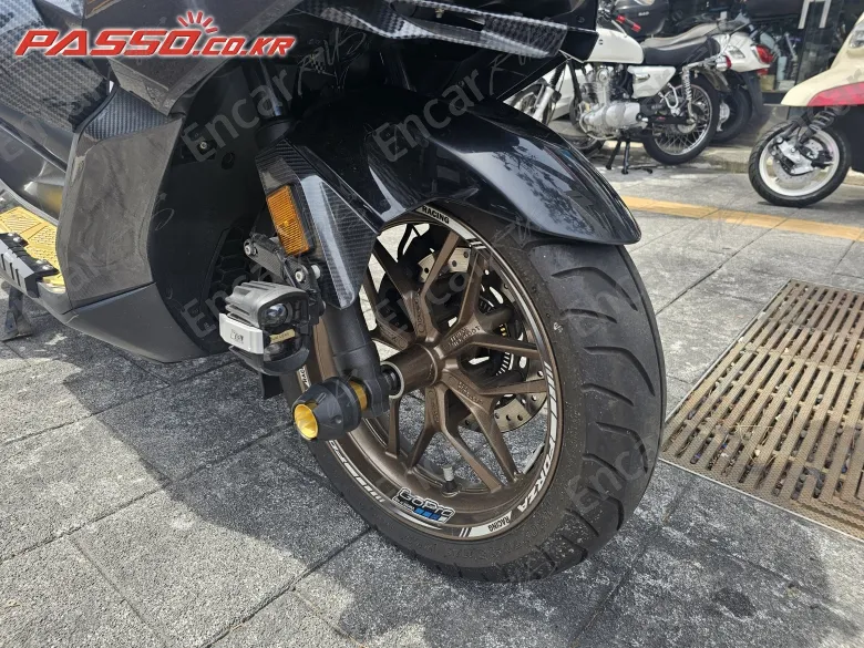 HONDA FORZA 350 - фото 3
