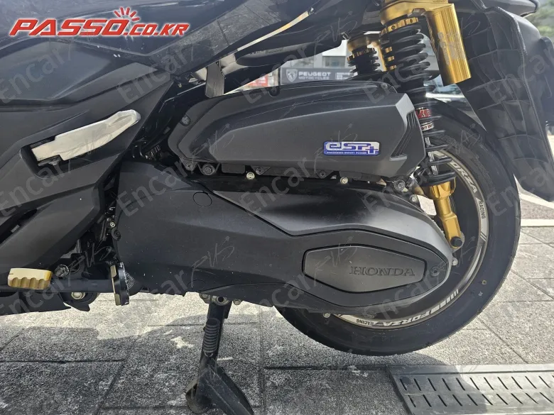 HONDA FORZA 350 - фото 4
