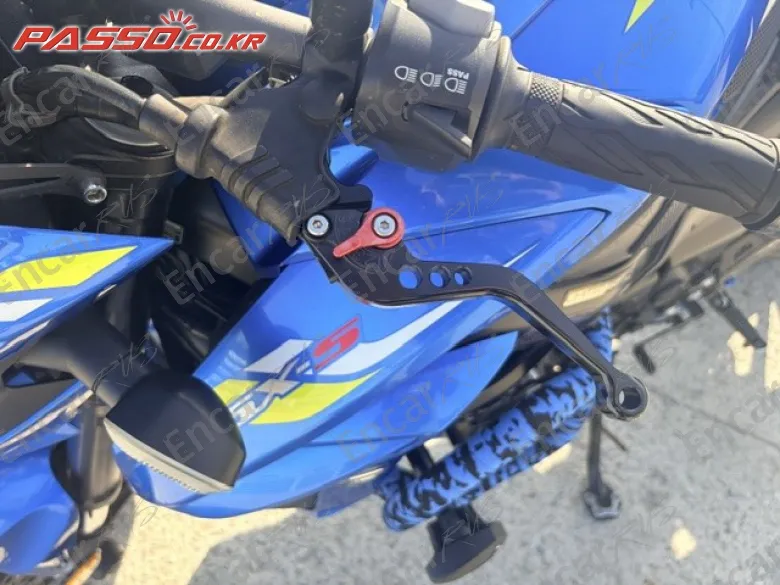 SUZUKI GSX S 750 - фото 3