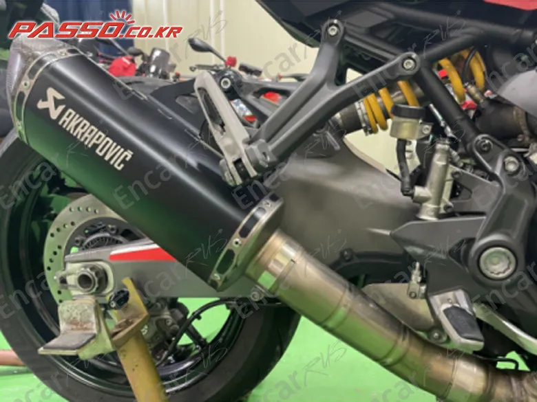 DUCATI MONSTER 821 - фото 6