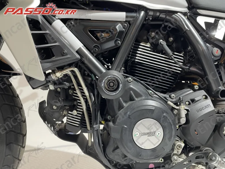 DUCATI SCRAMBLER ICON - фото 4