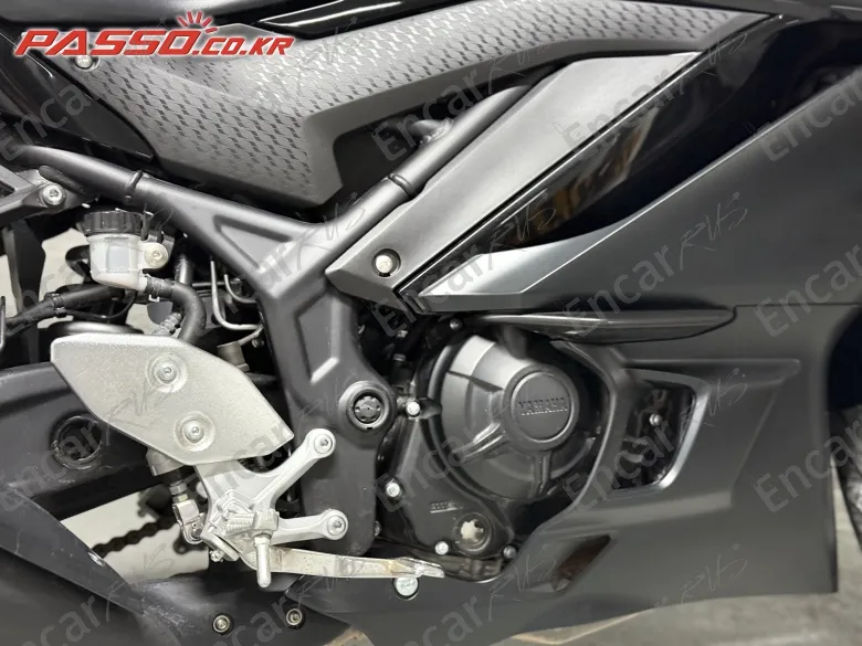 YAMAHA YZF R3 - фото 6