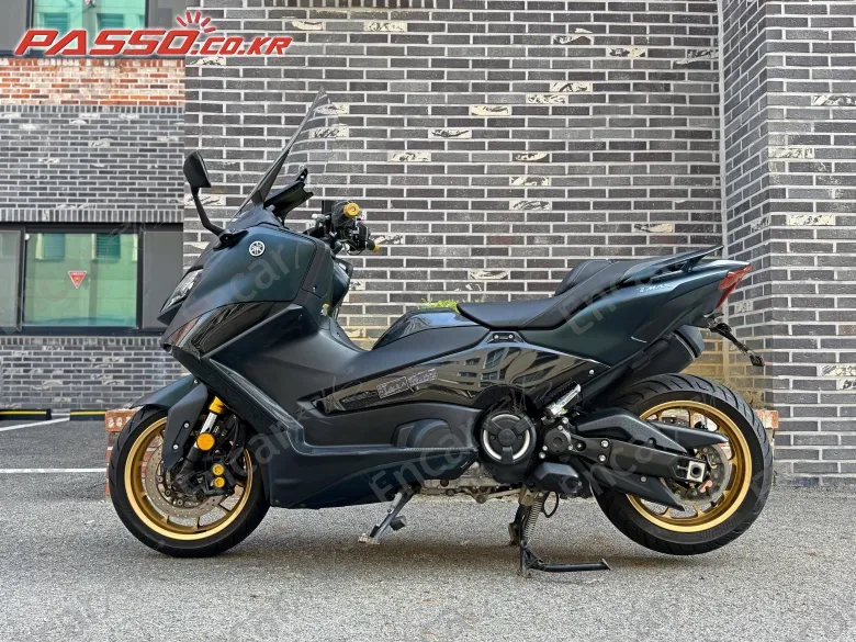 YAMAHA T MAX 560 - фото 1