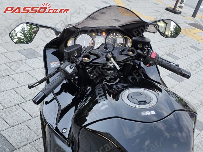 Suzuki Gsx R 1300 Hayabusa - фото 3