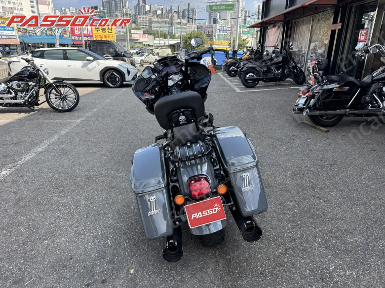 Harley-Davidson Road Glide St - фото 2