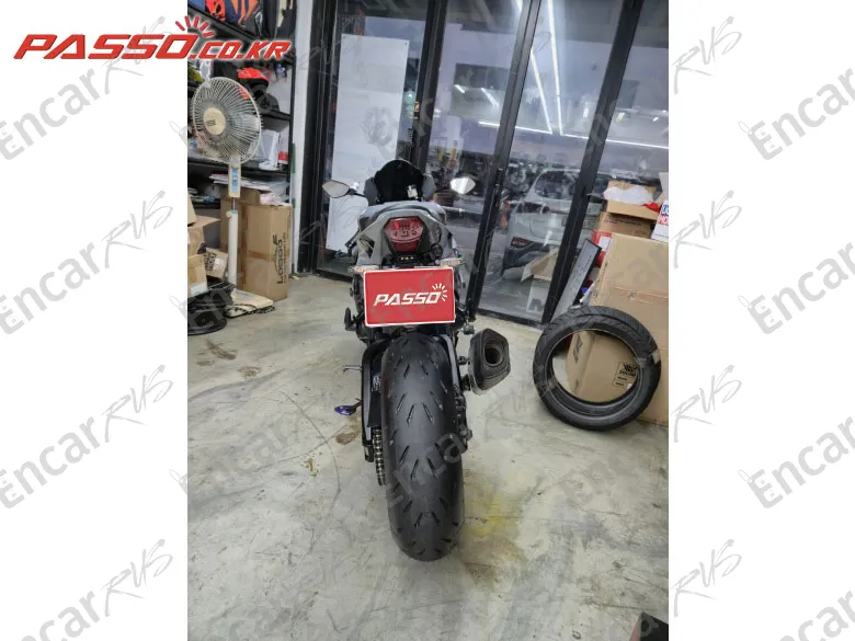Suzuki Gsx R 1000 - фото 2