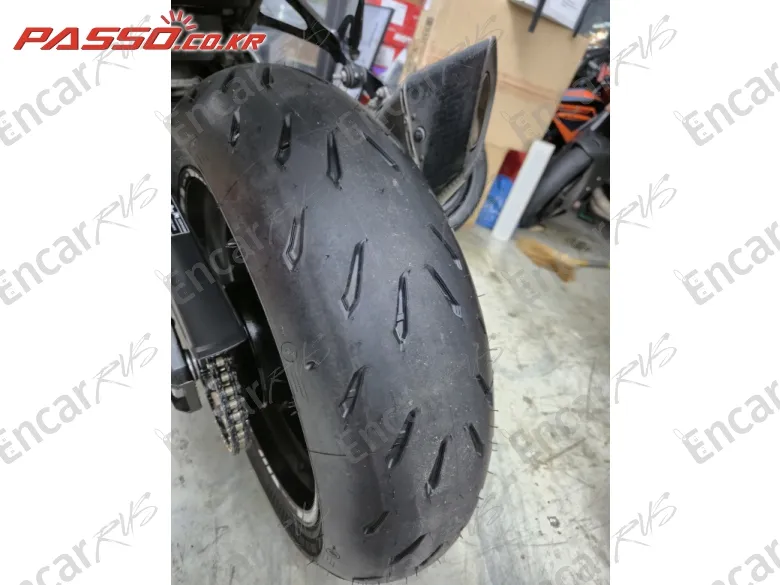 Suzuki Gsx R 1000 - фото 5