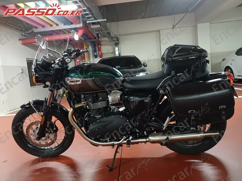 TRIUMPH BONNEVILLE T100 - фото 1