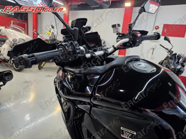 YAMAHA TRACER 9 - фото 3