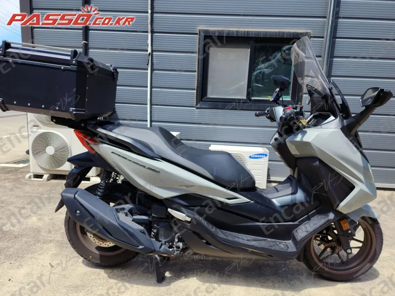 Honda Forza 350 - фото 0