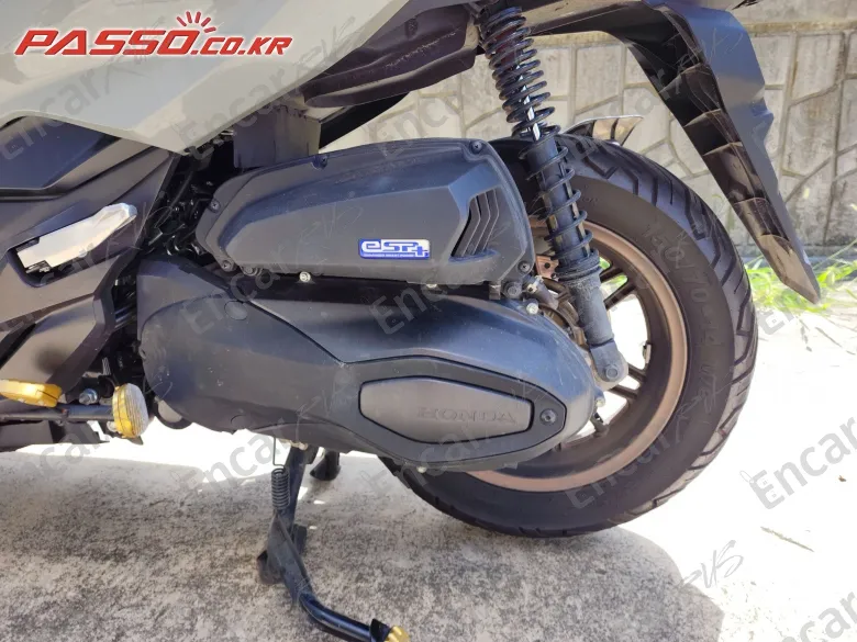 Honda Forza 350 - фото 4