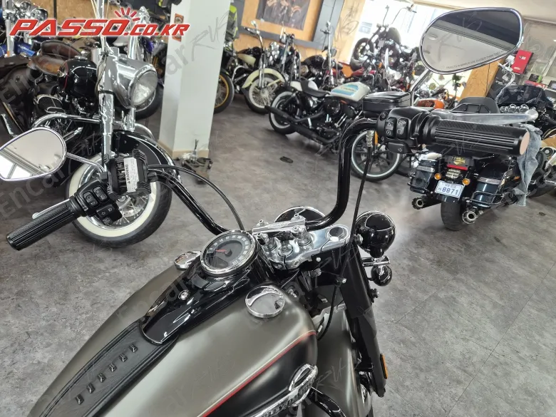 HARLEY-DAVIDSON FLSTC - фото 3