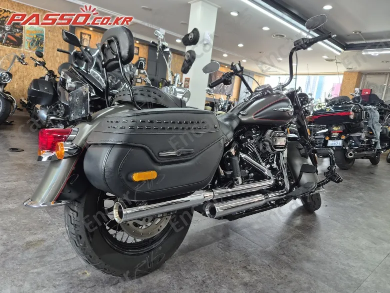 HARLEY-DAVIDSON FLSTC - фото 4