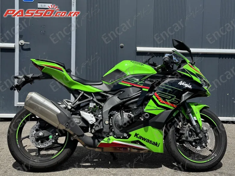 KAWASAKI NINJA ZX 4 RR - фото 0