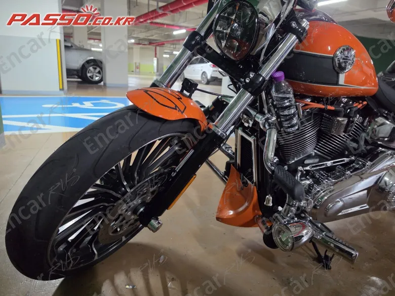 Harley-Davidson Breakout 117 - фото 5