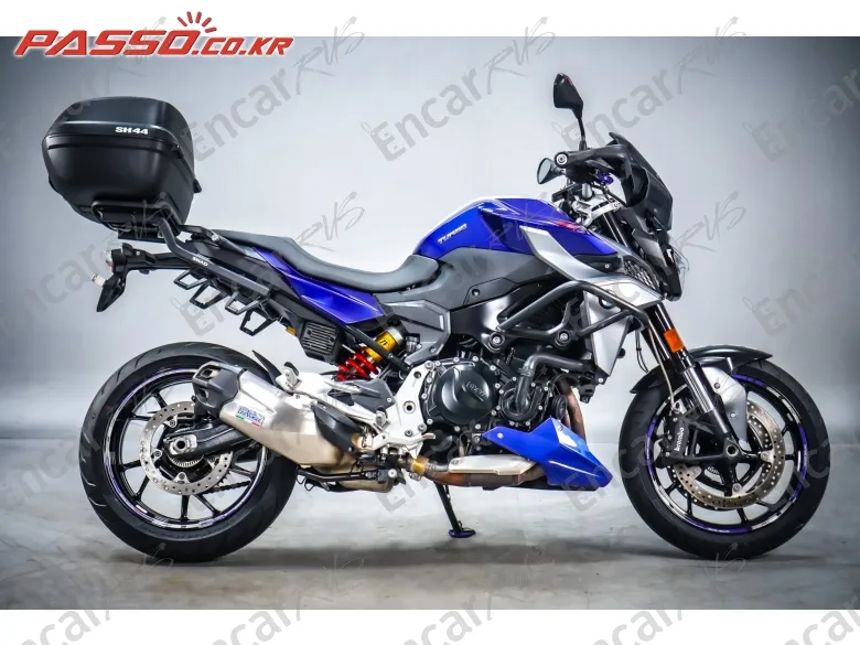 Bmw F 900 R - фото 0