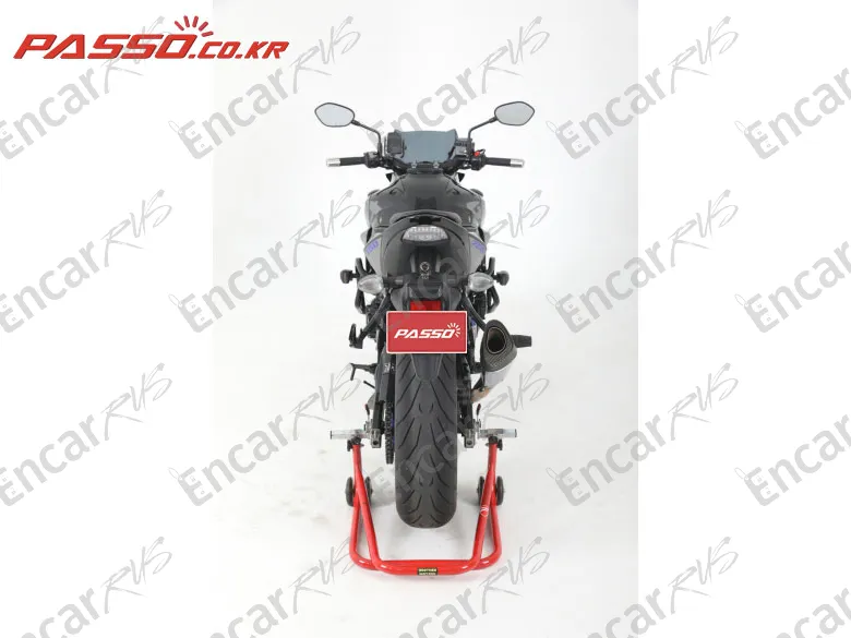Suzuki Gsx S 750 - фото 2