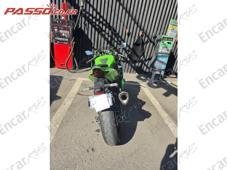 Kawasaki Zx 400 R - фото 2