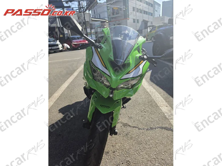 Kawasaki Zx 400 R - фото 4