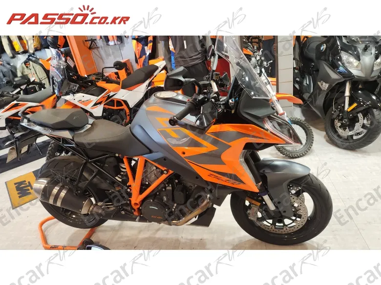 Ktm 1290 Super Duke Gt - фото 0