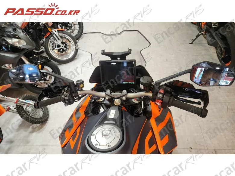 Ktm 1290 Super Duke Gt - фото 3