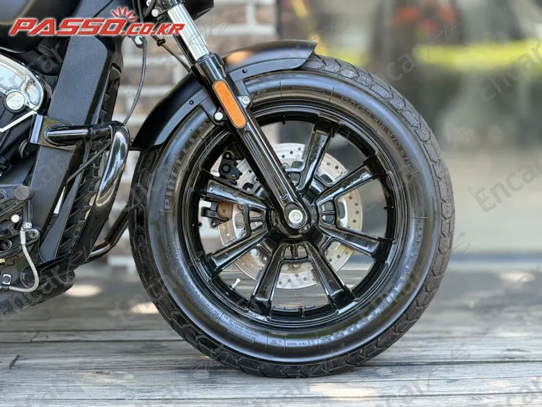 Indian Scout Bobber - фото 5