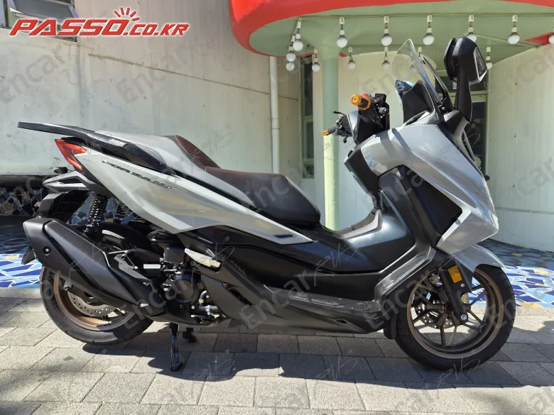 Honda Forza 350 - фото 0