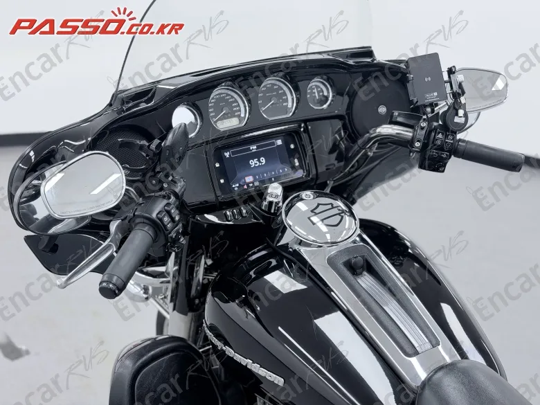Harley-Davidson Ultra Limited - фото 3
