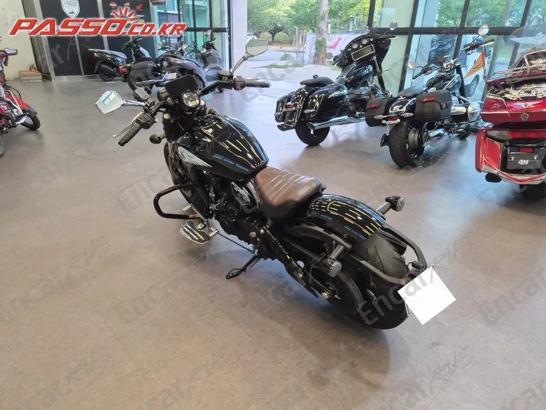 Indian Scout Bobber - фото 4