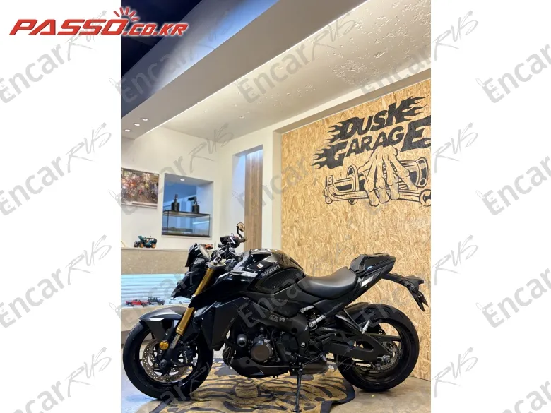 Suzuki Gsx S 1000 - фото 1