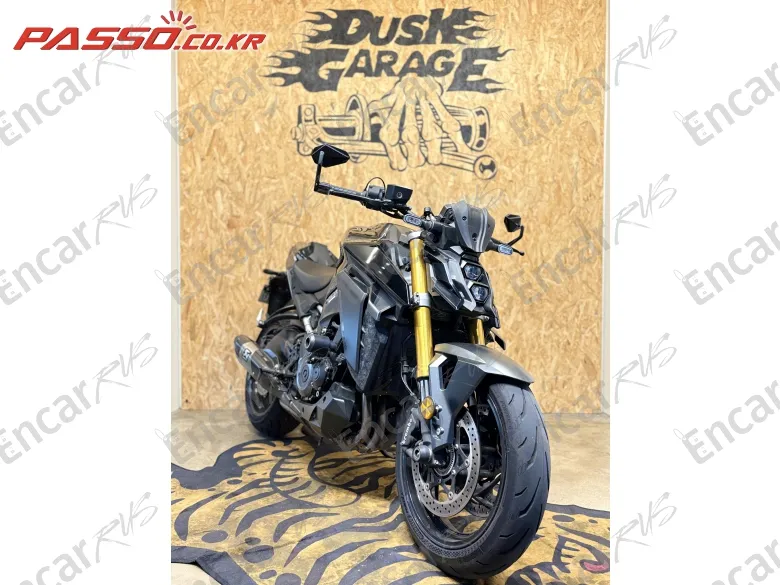 Suzuki Gsx S 1000 - фото 3