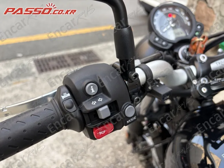 Triumph Scrambler - фото 3