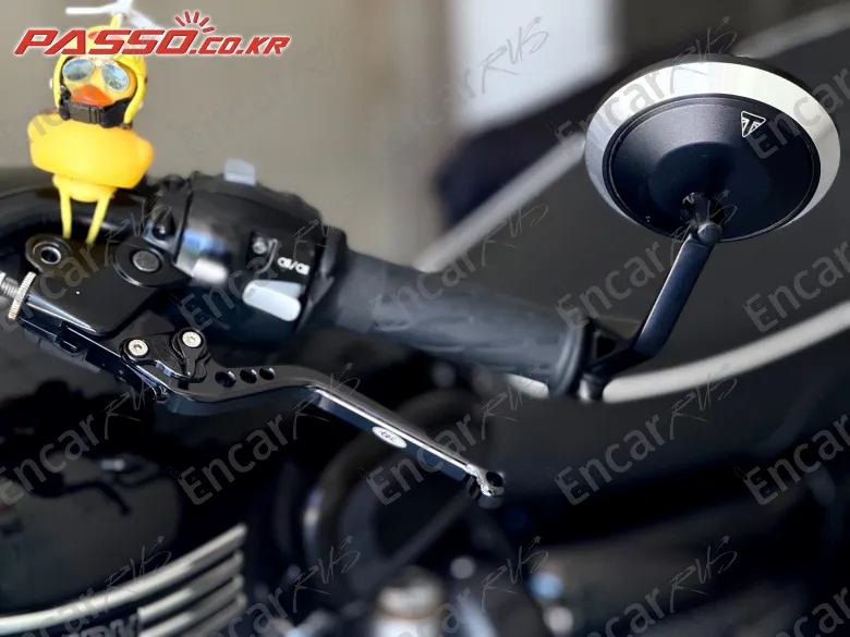 Triumph Bonneville T120 Black - фото 3