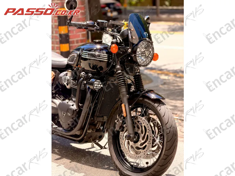 Triumph Bonneville T120 Black - фото 6