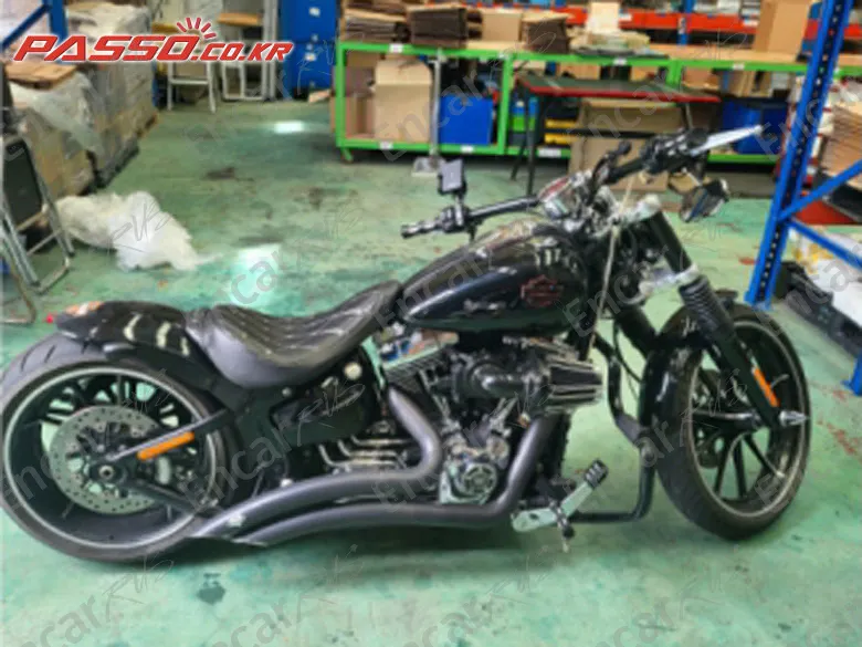 Harley-Davidson Breakout - фото 1