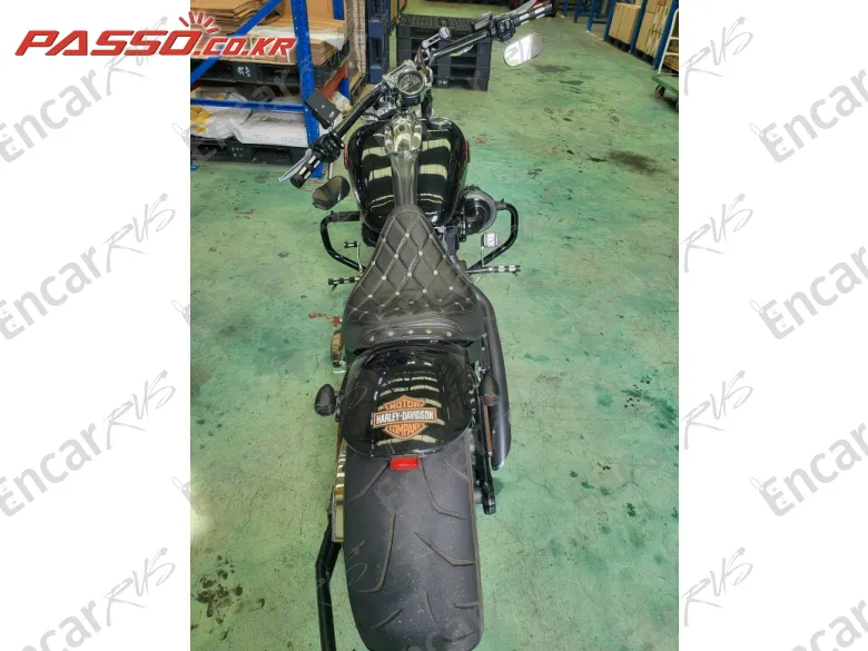 Harley-Davidson Breakout - фото 2