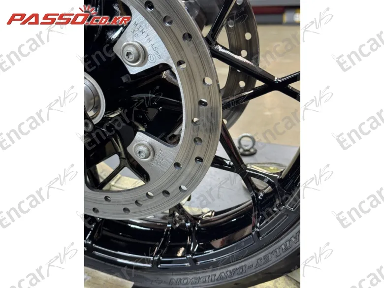 Harley-Davidson Fltr - фото 5