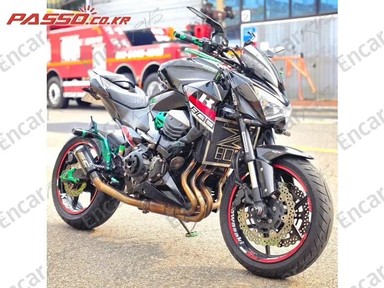 Kawasaki Z 800 - фото 3