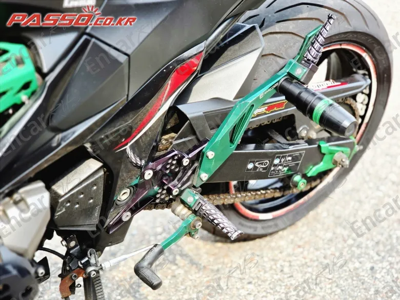 Kawasaki Z 800 - фото 4
