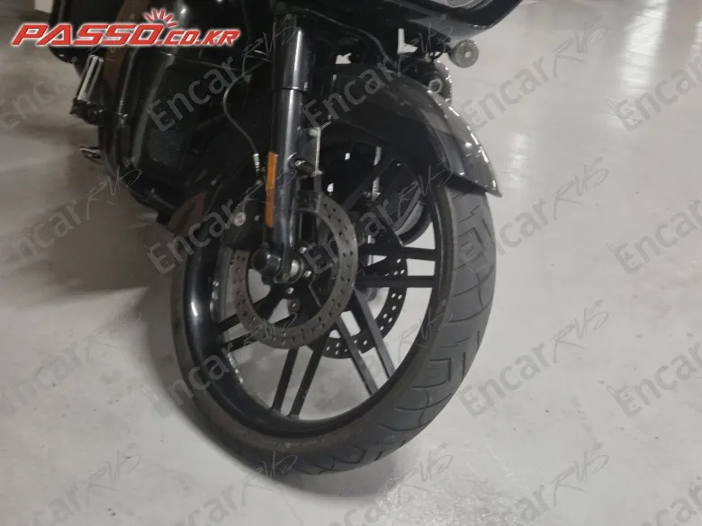 Harley-Davidson Road Glide Special - фото 5