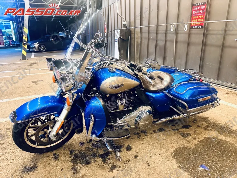 Harley-Davidson Flhr - фото 1