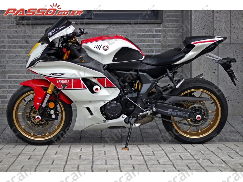 Yamaha Yzf R7 - фото 1