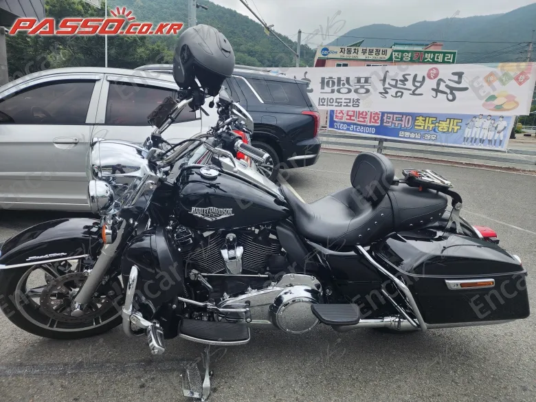 Harley-Davidson Flhr - фото 2
