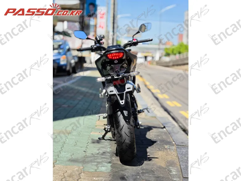 Honda Cb 125 R - фото 2