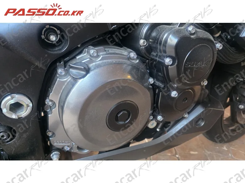 Suzuki Gsx S 1000 Gx - фото 4