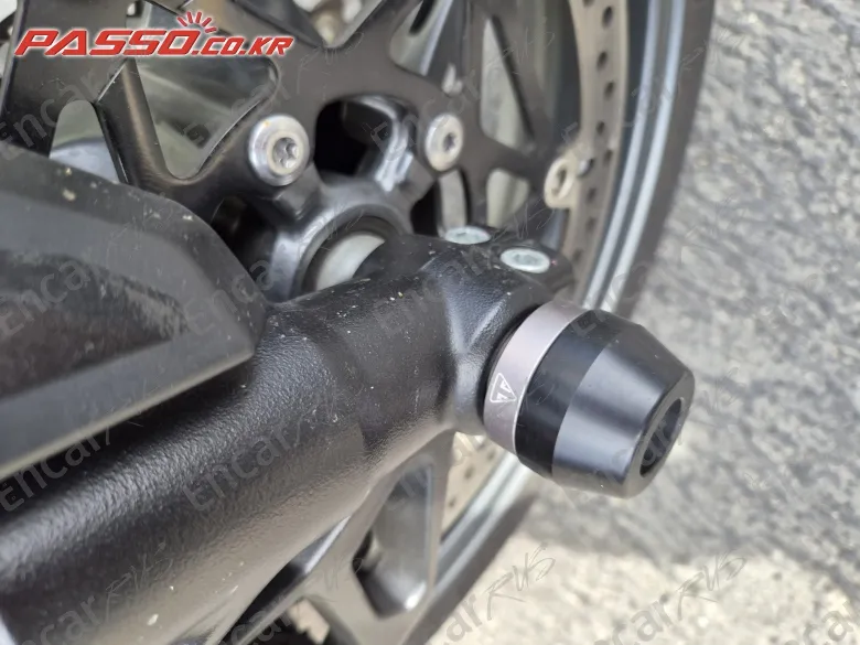 Triumph Street Triple 765 - фото 1