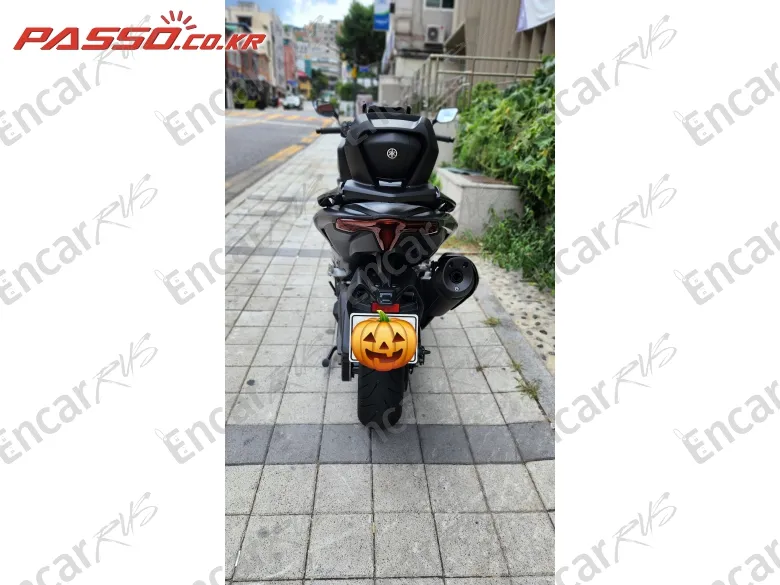 Yamaha T Max 560 - фото 2
