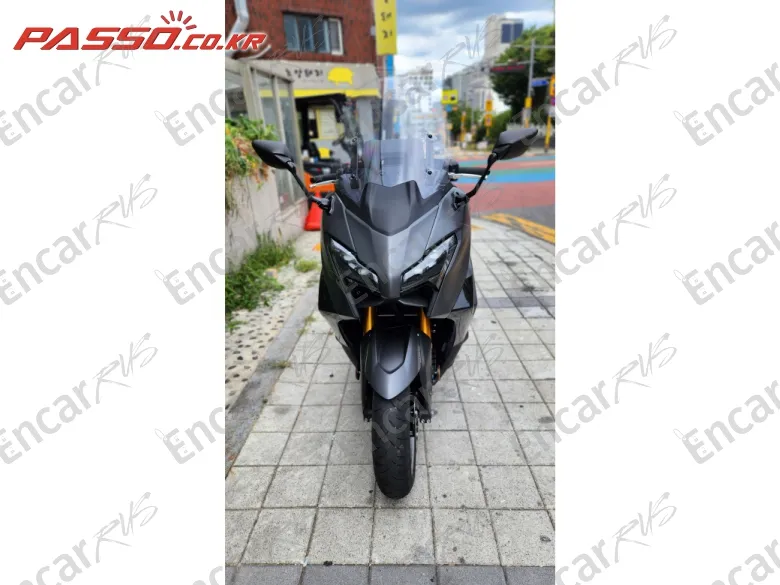 Yamaha T Max 560 - фото 4
